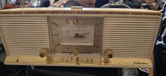 Silvertone Model 9028 clock radio Magic Glow Timer Dual Speaker