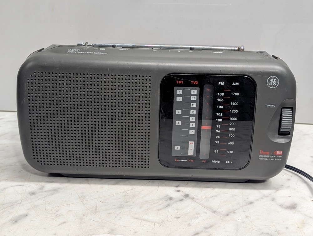 General Electric GE 4 Band Portable Radio 7-2948A AM FM TV1 TV2/WB