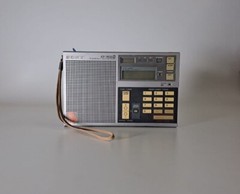 Sony ICF-7600D LM/MW/SW/FM Receiver Vintage Radio Japan As-Is Missing Batts Cap