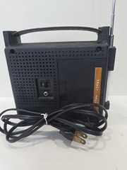 Vintage General Electric Solid State Two-Way Power AM FM Portable Radio 7-2810F