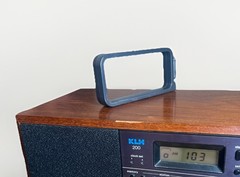 KLH model 200 Japanese Clock Radio Wood Black