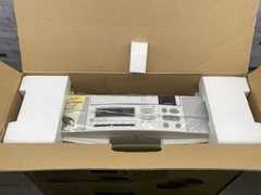 New! GE Spacemaker 7-4290 Under Cabinet AM/FM Radio CD Player Light Clock NOS
