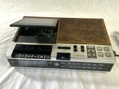 Vintage GE 7-4956B FM AM Clock Radio Cassette Recorder Tested Working Retro