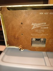 Vintage 1960 Zenith Clock Radio Tabletop Model G516W – Clock Works