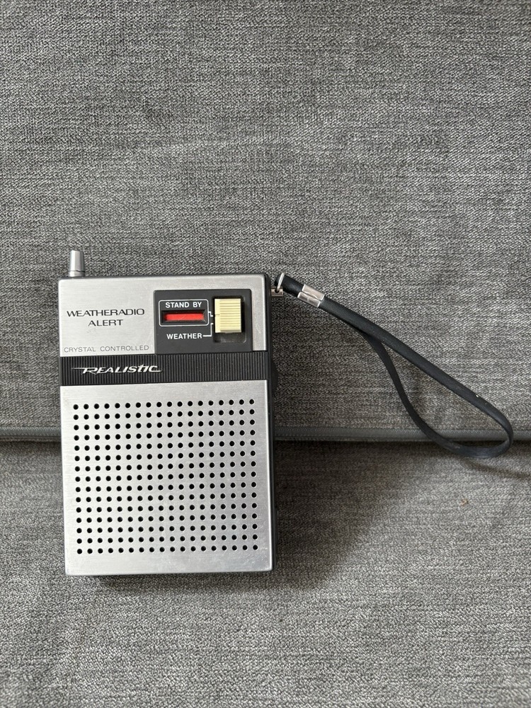 Realistic 12-161 NOAA Weather Radio Alert Crystal Controlled Radio Shack Tested