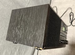 KLH200 Compact FM/AM Alarm Clock Radio made in JAPAN.