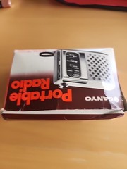 Vintage 1970s Sanyo Portable AM Radio – Retro