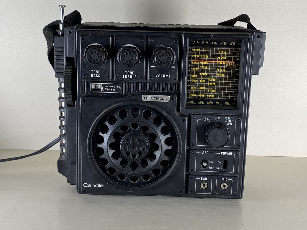 1970S CANDLE MODEL 890 PORTABLE RADIO Jutan International Korean Electronics