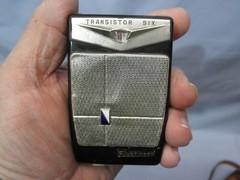 WORKING BLACK 1959 FLEETWOOD SQUARE GRILLE 6 TRANSISTOR RADIO- RADIOORPHANAGE