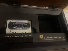 Vintage 1970s GE Classic Radioplayer 7-4135 Mint
