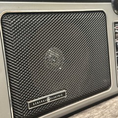 Vintage General Electric Super Radio GE Model No. 7-2880B Long Range Tested