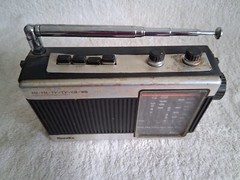 Vintage The Bandleader by Randix Portable Radio