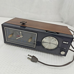 RCA Solid State RZD417W AM Clock RADIO FOR PARTS Wood Grain 60s Taiwan PROP VTG