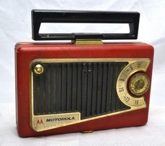 1950&rsquo;s Motorola 56L2 CH=HS-534 Tube Portable Radio – Repair/Restore/Parts