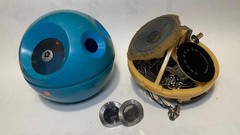 Vintage National Panasonic R-70 Panapet 70 AM Radio Blue EXPO 70 Space Age JP