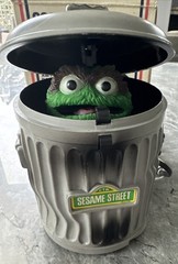 Vtg 1976 Sesame Street Oscar The Grouch Am Portable Radio with Box WORKS!