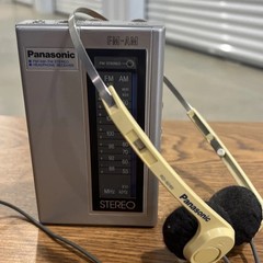 Vintage Panasonic RF-444 Portable AM/FM Radio Original Box Walkman w/headphones