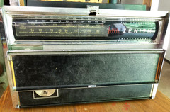 VINTAGE ZENITH ROYAL 3000-1 TRANS-OCEANIC TRANSISTOR RADIO For Parts
