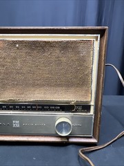 Vintage Motorola AM/FM Visilite Twin Speaker Radio TT31DS WORKING