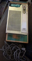Vintage Sony AM Solid State 2R-31 Radio Tested Powers On Box Ear Phones