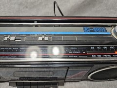Vintage Toshiba RT-8016 AM FM Radio Cassette Player Recorder Boombox 80s prop