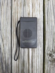 Realistic Radio Shack Crystal Controlled Weather Radio Alert Model 12-143 Tested