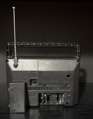 Vintage General Electric Solid State Two-Way Power AM FM Portable Radio 7-2825A