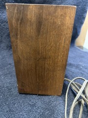 Motorola TT13EW Vintage Wood AM/FM Tabletop Radio W/Red Fabric Grill Tested Work