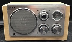 ONN – AM/FM RADIO SYSTEM Model ONR100, China – works well!