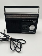 VINTAGE Panasonic Portable AM/FM Radio – AC/DC – Model RF-569 – TESTED!!