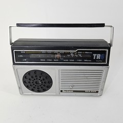 Vintage Benkson Solid State TR6 Transistor Radio HTF Rare MW/LW bands