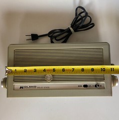 Vintage MIDLAND International Solid State AM FM Digital Clock Radio Model 11-396