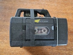 VTG Hopesonic HE-873 Sport AM-FM Radio Cassete Light
