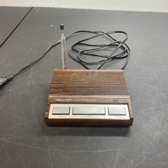 REALISTIC 12-140 WEATHER RADIO ALERT 3 CHANNEL * SIMULATED WALNUT GRAIN FINISH