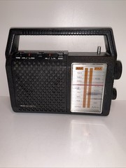 Vintage Realistic Radio Shack 12-711 AM FM Radio Not Working !