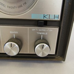 Vintage 1960&rsquo;s KLH Model Twenty One 21 FM Table Radio Wood Veneer Cabinet Works