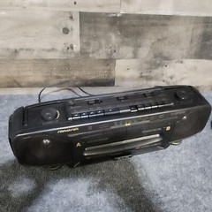 SOUND DESIGN Cassette Player AM FM Stereo Radio Boombox 4749BLK