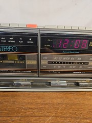 Vintage Soundesign 3877MGY AM/FM Cassette Player Retro Alarm Clock Tested