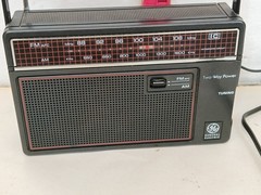 Vintage GE 7-2660D AM FM Portable Radio Two-Way Power Tested Working 1980s