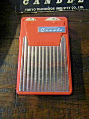 VINTAGE CANDLE 6 TRANSISTOR RADIO MODEL PTR-62B