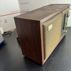 Sony Radio ICF-9650W AM/FM Tabletop Stereo Simulated Wood – Vintage – Works