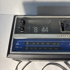 General Electric AM/FM Flip Clock Radio Alarm Made Singapore Parts Only