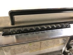 Vintage National Panasonic RF-5000? Multi-Band Radio for Parts / Restoration