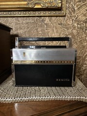 Vintage Zenith Trans-Oceanic Royal 1000D All Transistor Shortwave w Accessories