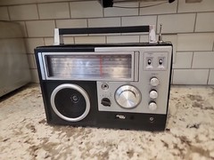Electro Brand Hand Held Radio #2802 Tunning Eye Ear Phone AC/DC For Parts