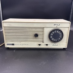 Vintage Philco Ford Solid State AM/FM Radio Model R969WH 1940’s-50s Works Taiwan