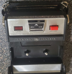 Vintage GE General Electric M8400D Cassette Recorder Player Tested Working