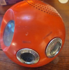 Vintage Panasonic Red Ball Panapet R-70 AM/FM Radio Working