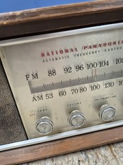 Vintage National Panasonic Radio Model RE-784 FM-AM 2 Band Untested Retro