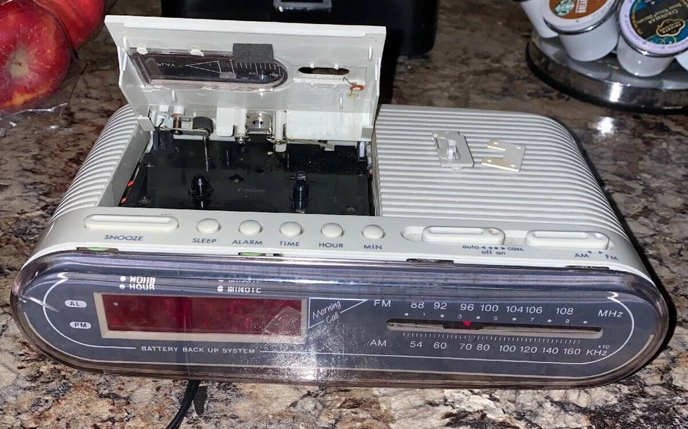 Gran Prix GPX Morning Call Alarm Clock Radio Vintage Retro 80s 90s Cassette Tape